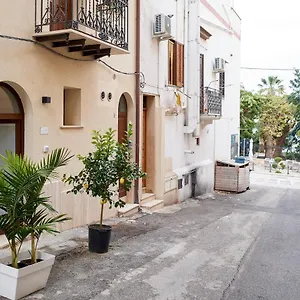 Mediterranea - Piccola Dimora Per Viaggiatori Casa vacanze